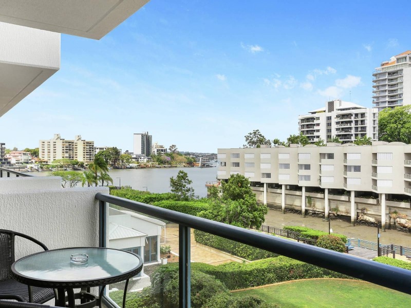 206/44 Ferry Street, Kangaroo Point QLD 4169