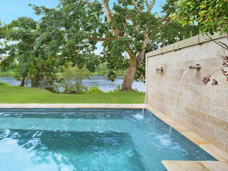 9 Aranui Street, Yeronga QLD 4104