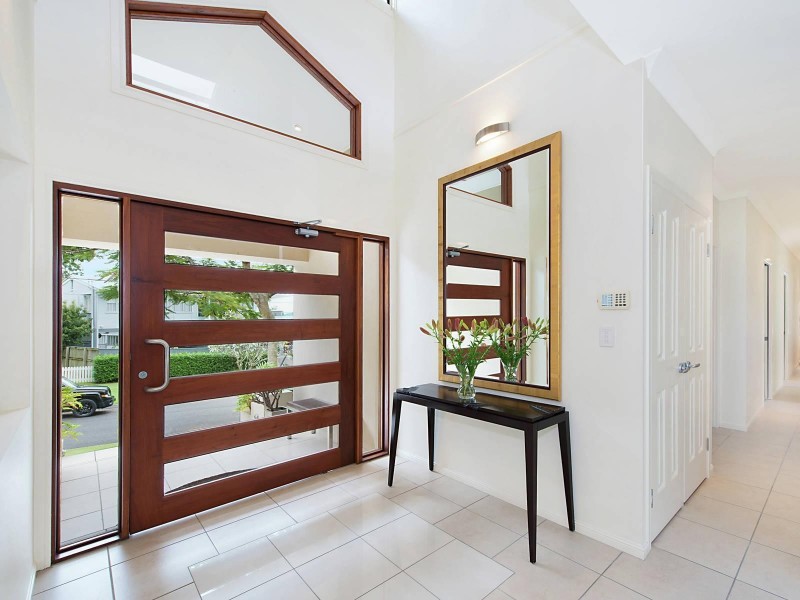 9 Aranui Street, Yeronga QLD 4104