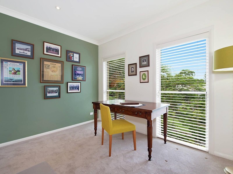 9 Aranui Street, Yeronga QLD 4104