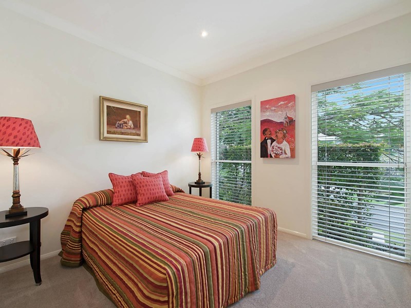 9 Aranui Street, Yeronga QLD 4104