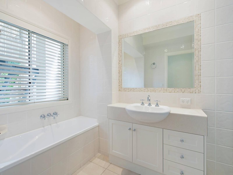 9 Aranui Street, Yeronga QLD 4104