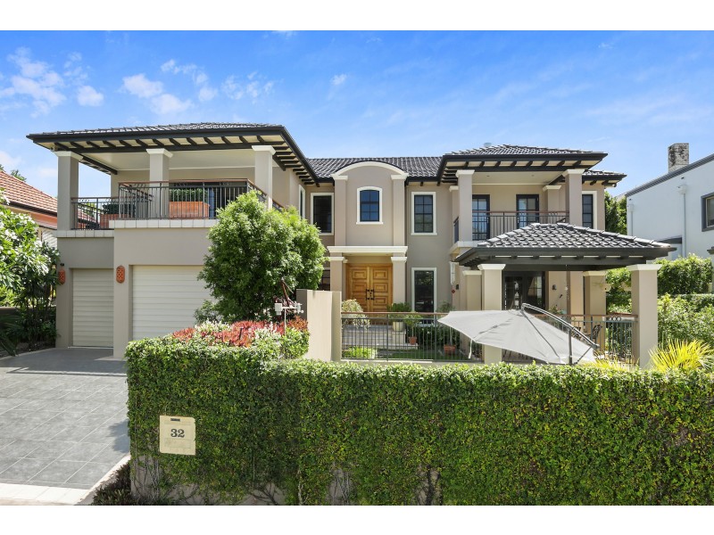 32 Enderley Avenue, Clayfield QLD 4011