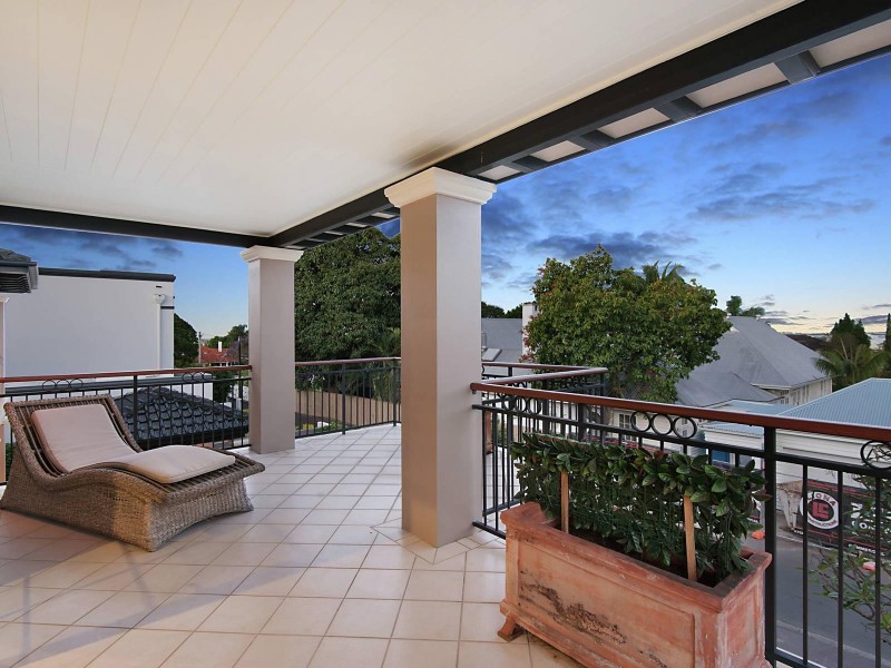 32 Enderley Avenue, Clayfield QLD 4011