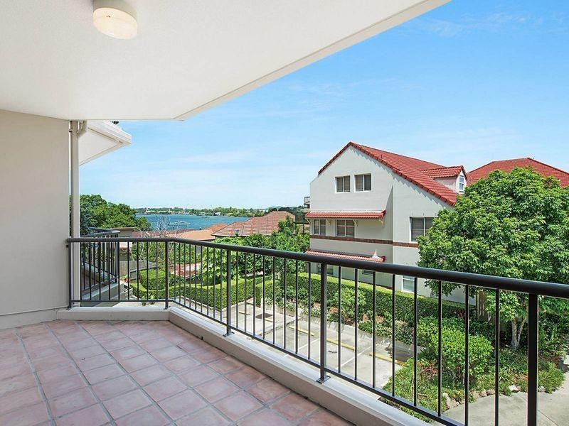 20/17 Whyenbah Street, Hamilton QLD 4007