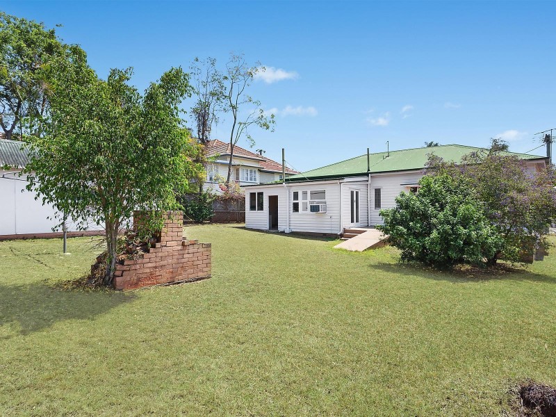 30 Childs Street, Clayfield QLD 4011