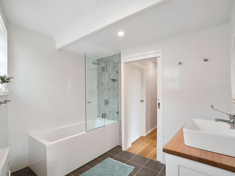 4 Malinya Road, Allambie Heights NSW 2100