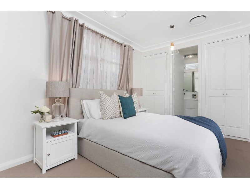 145 Campbell Parade, Manly Vale NSW 2093