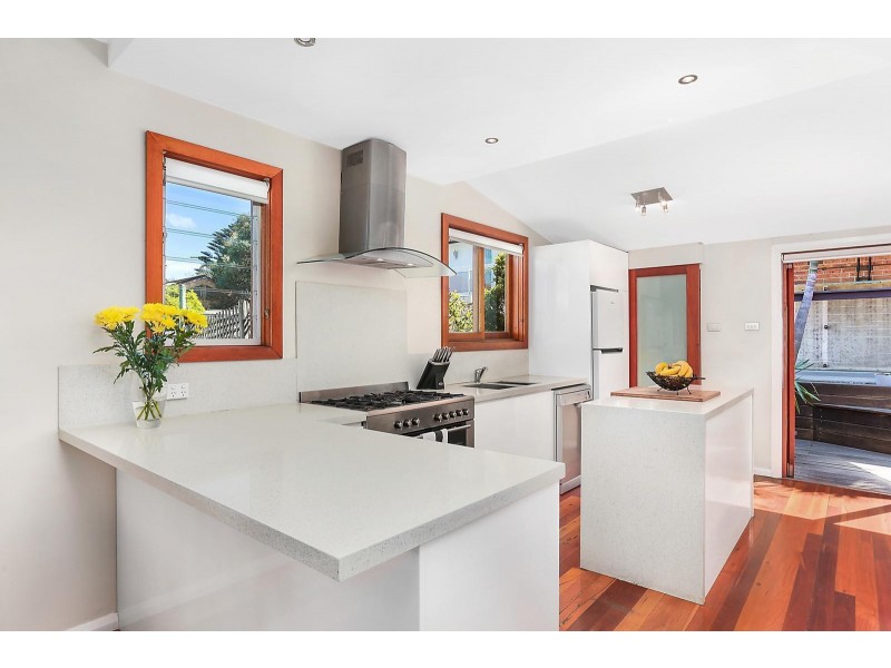 28 Old Pittwater Road, Brookvale NSW 2100