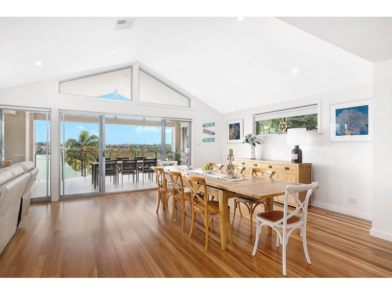 10 Parr Avenue, North Curl Curl NSW 2099