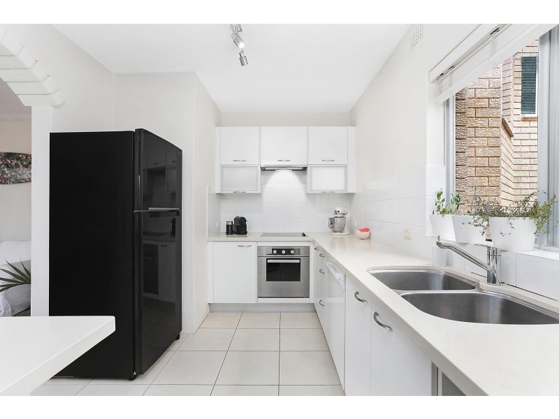 6/39 Wyuna Avenue, Freshwater NSW 2096