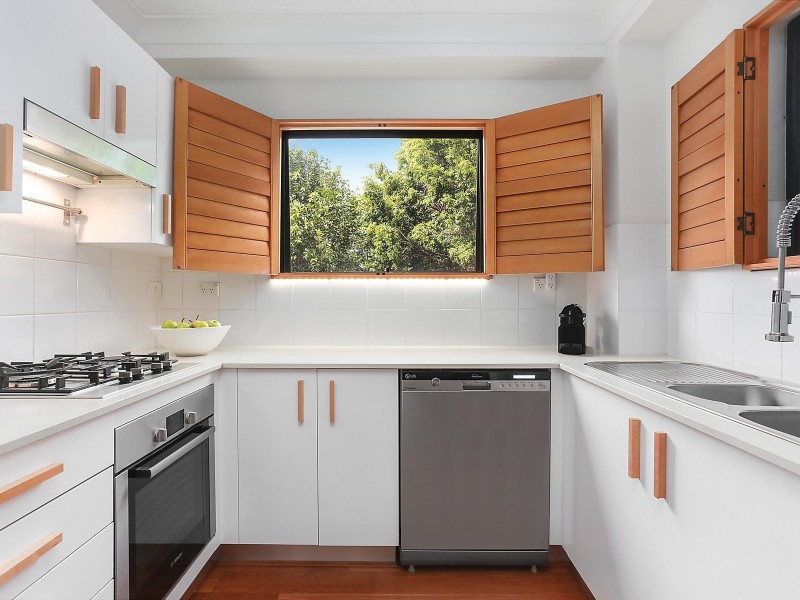 2/74 Old Pittwater Road, Brookvale NSW 2100