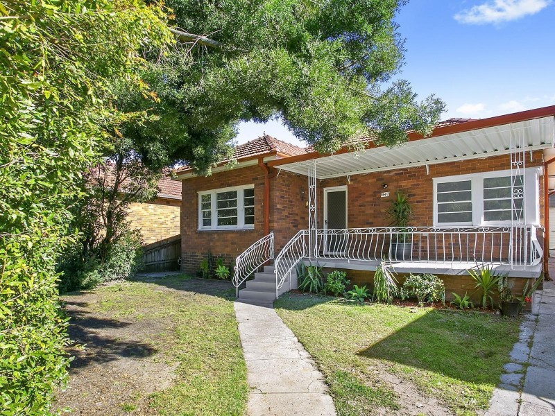 447 Condamine Street, Allambie Heights NSW 2100