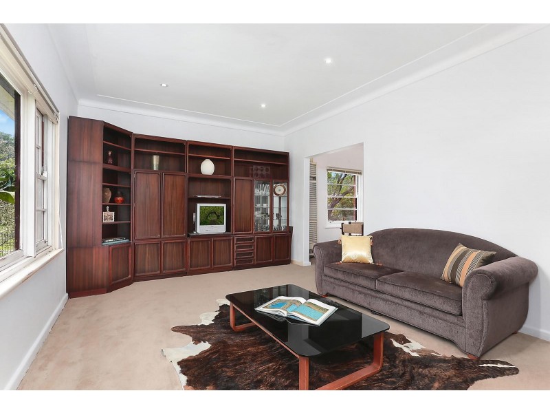 465 Blaxland Road, Denistone East NSW 2112