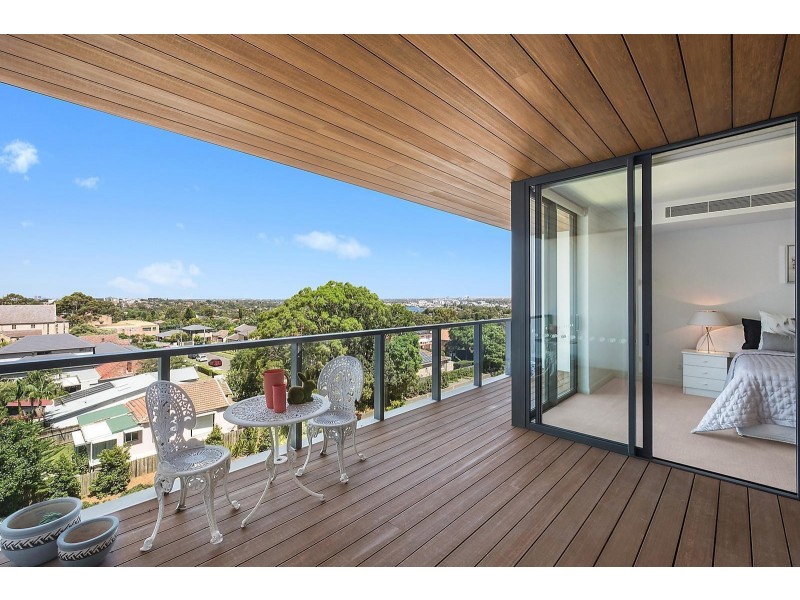 702N/2 Lardelli Drive, Ryde NSW 2112