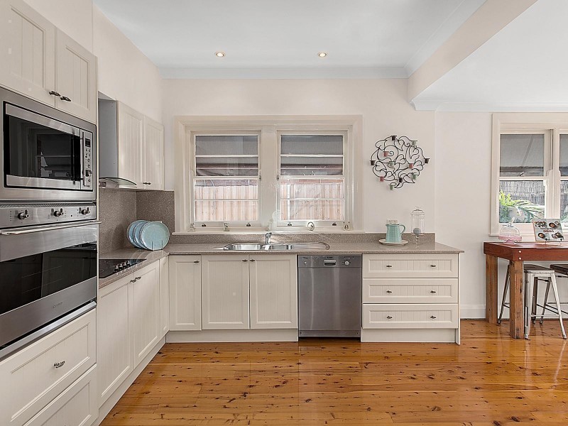 401 Blaxland Road, Denistone East NSW 2112