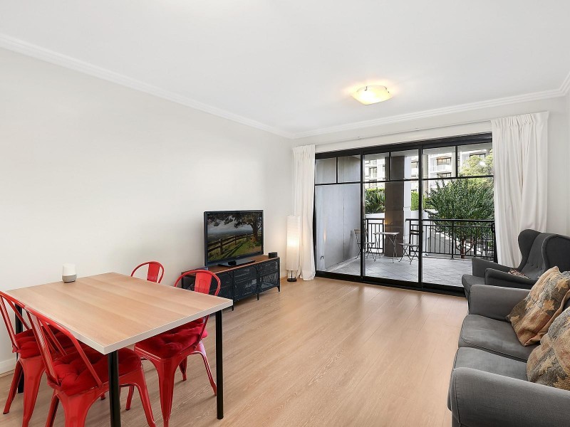 9/141 Bowden Street, Meadowbank NSW 2114