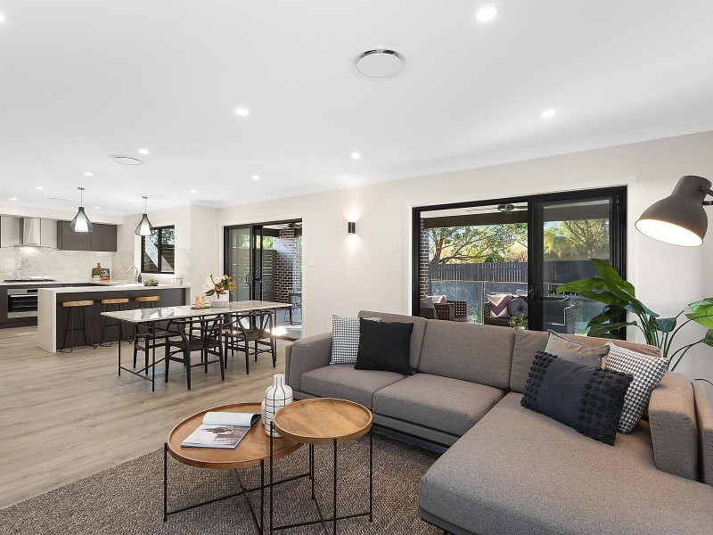 7 Batten Crescent, Ermington NSW 2115