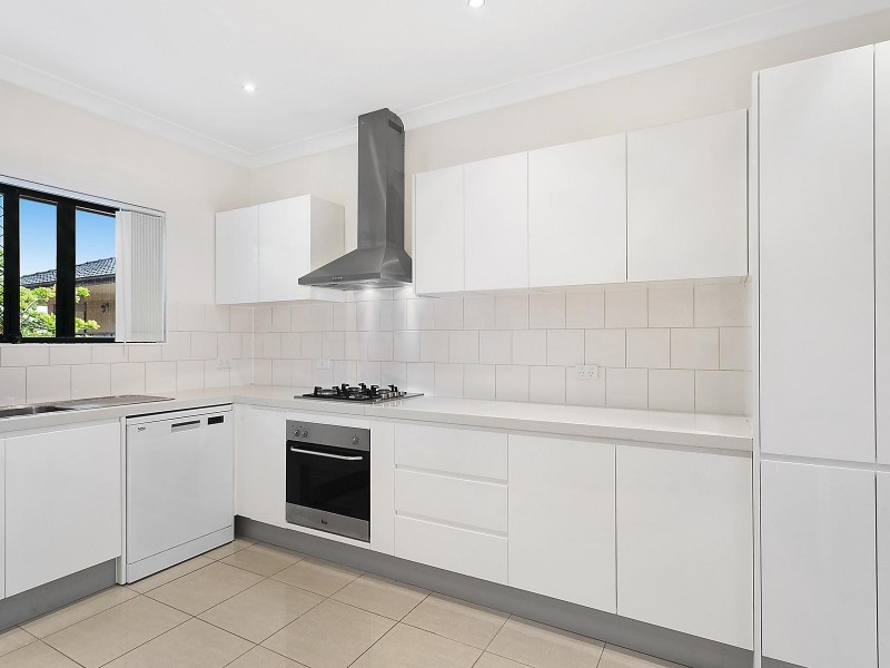 8A Wolger Road, Ryde NSW 2112