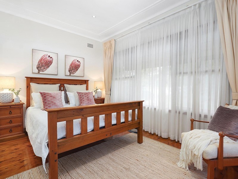 10 Salter Crescent, Denistone East NSW 2112