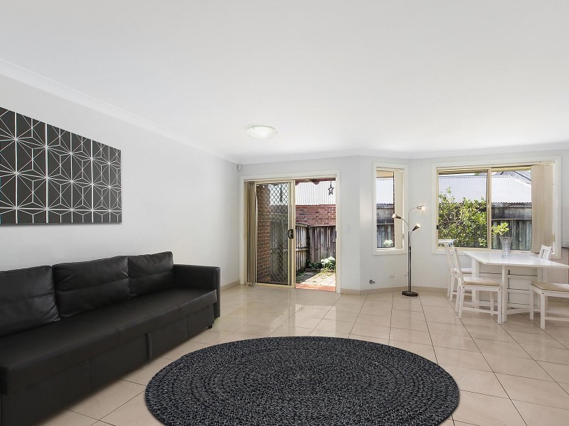 8/501 Blaxland Road, Denistone East NSW 2112
