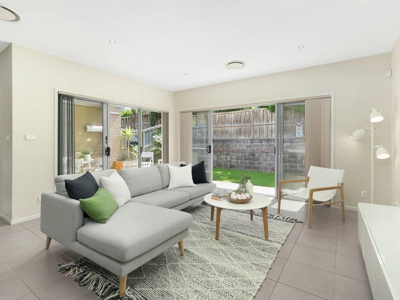 21 Allura Crescent, Ermington NSW 2115