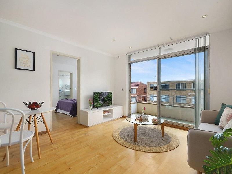 8/18 Rowe Street, Eastwood NSW 2122