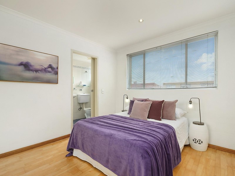 8/18 Rowe Street, Eastwood NSW 2122