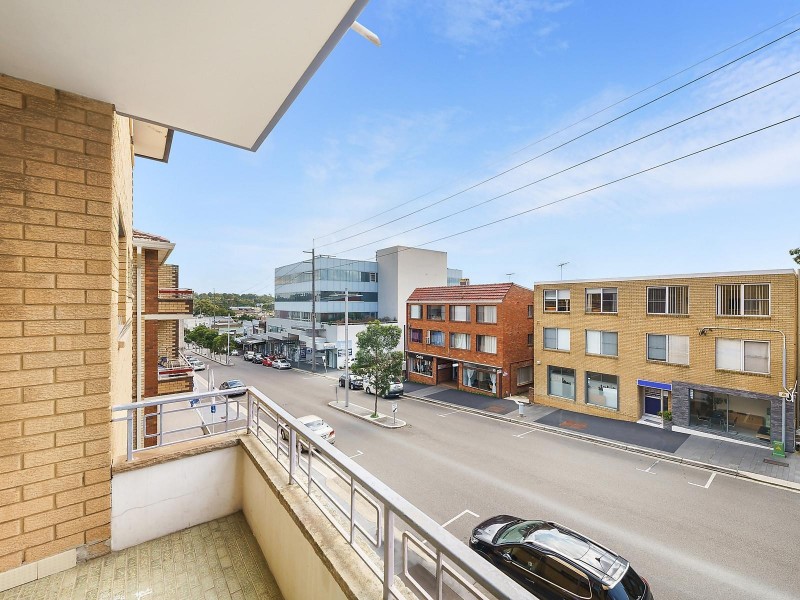 8/18 Rowe Street, Eastwood NSW 2122