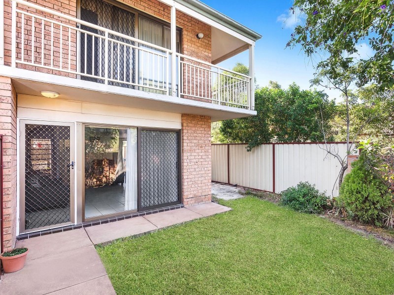 2/34 Prairie Vale Road, Bankstown NSW 2200