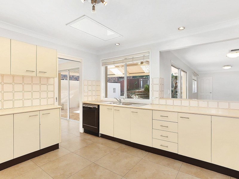 48 Carnavon Crescent, Georges Hall NSW 2198