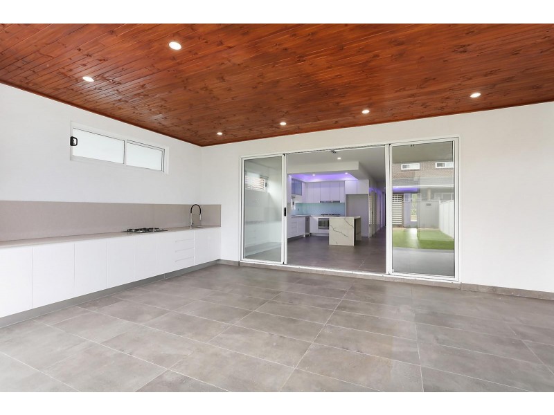 19 Glover Street, Greenacre NSW 2190