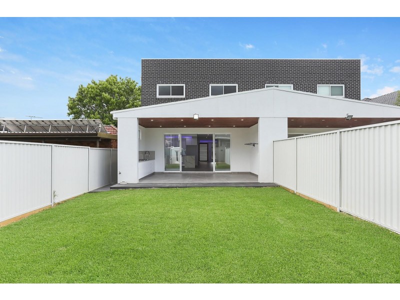 19 Glover Street, Greenacre NSW 2190