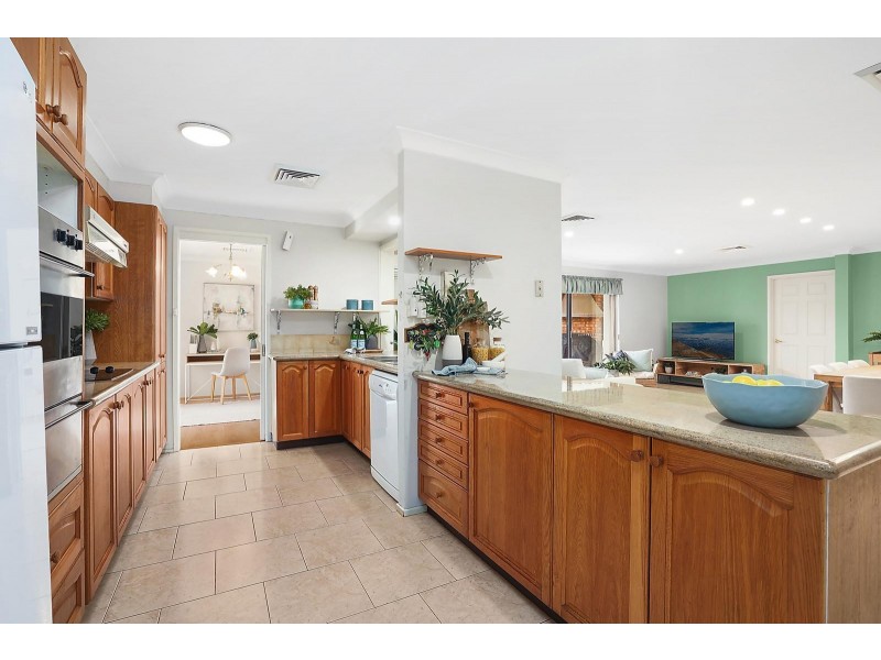 5 Chippenham Place, Chipping Norton NSW 2170