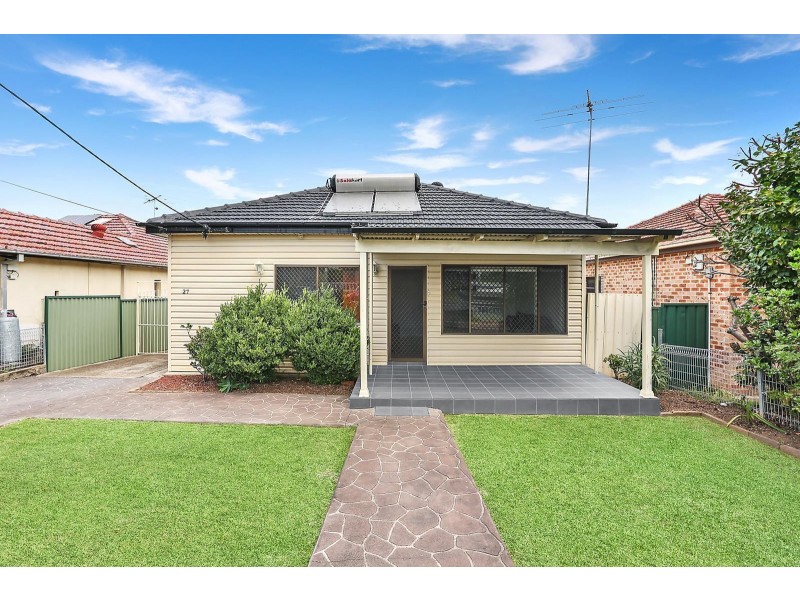 27 Winifred Street, Condell Park NSW 2200