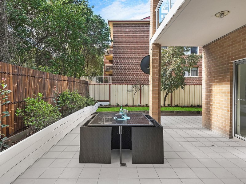 8/58 Cairds Avenue, Bankstown NSW 2200
