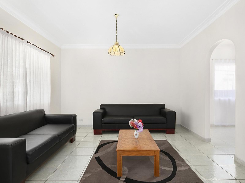 52 Linden Avenue, Punchbowl NSW 2196