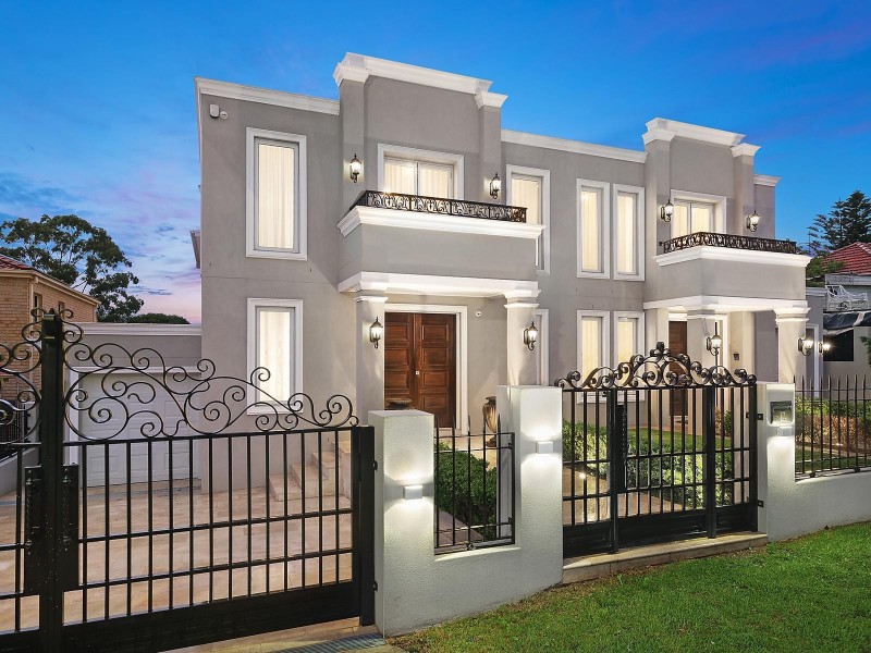 12 Highview Avenue, Greenacre NSW 2190