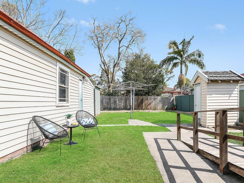 12 Rivenoak Avenue, Padstow NSW 2211