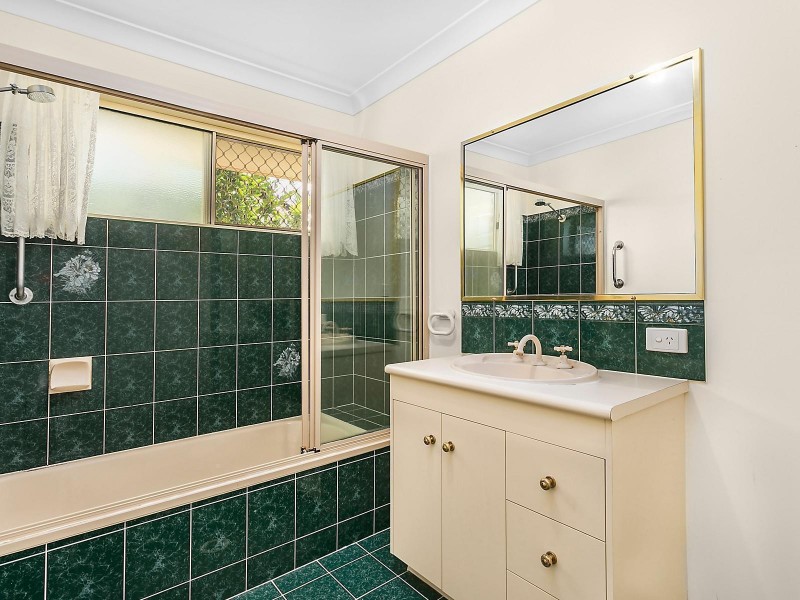 15 Mackay Street, Lakes Creek QLD 4701