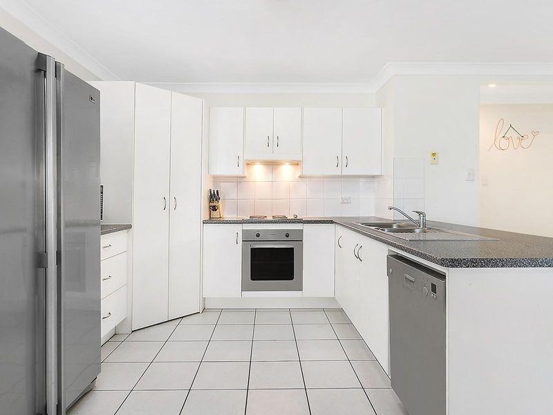2 Turner Court, Parkhurst QLD 4702