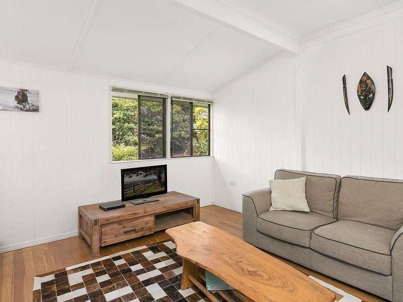 100 Park Street, Park Avenue QLD 4701