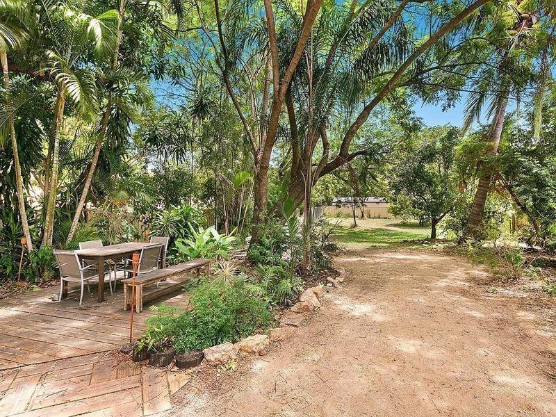 100 Park Street, Park Avenue QLD 4701