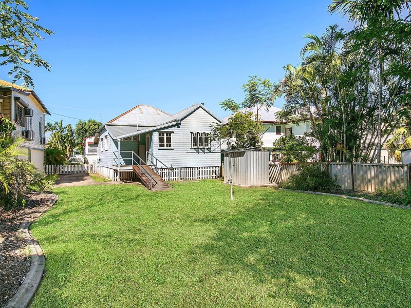 322 East Street, Depot Hill QLD 4700
