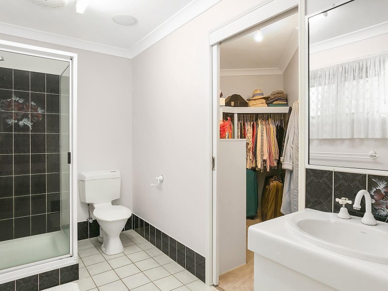 8 Lange Street, Frenchville QLD 4701