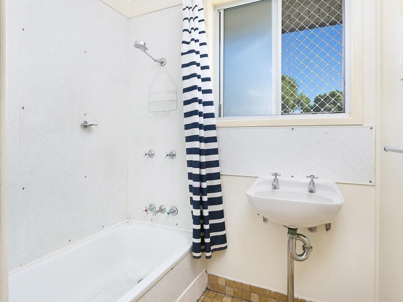5 Hunt Street, Kawana QLD 4701