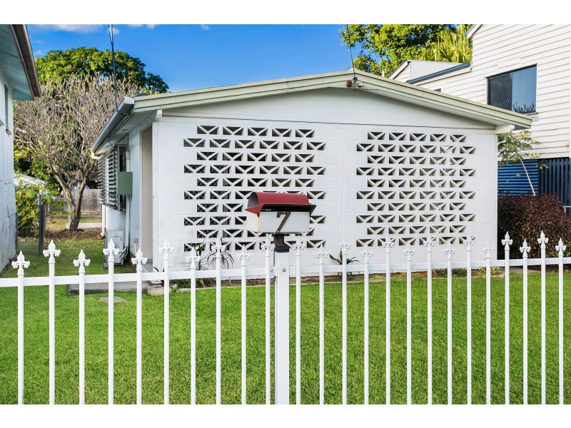 7 Arnold Street, Allenstown QLD 4700
