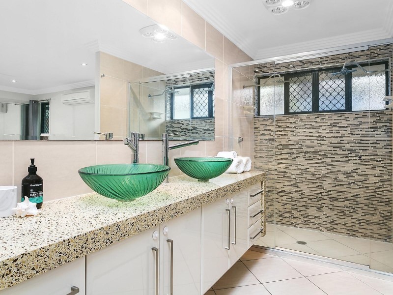 16 Treefern Terrace, Frenchville QLD 4701