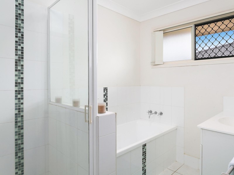 43 Broadhurst Drive, Gracemere QLD 4702