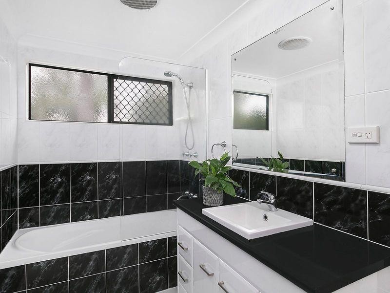 251 Noel Street, Berserker QLD 4701